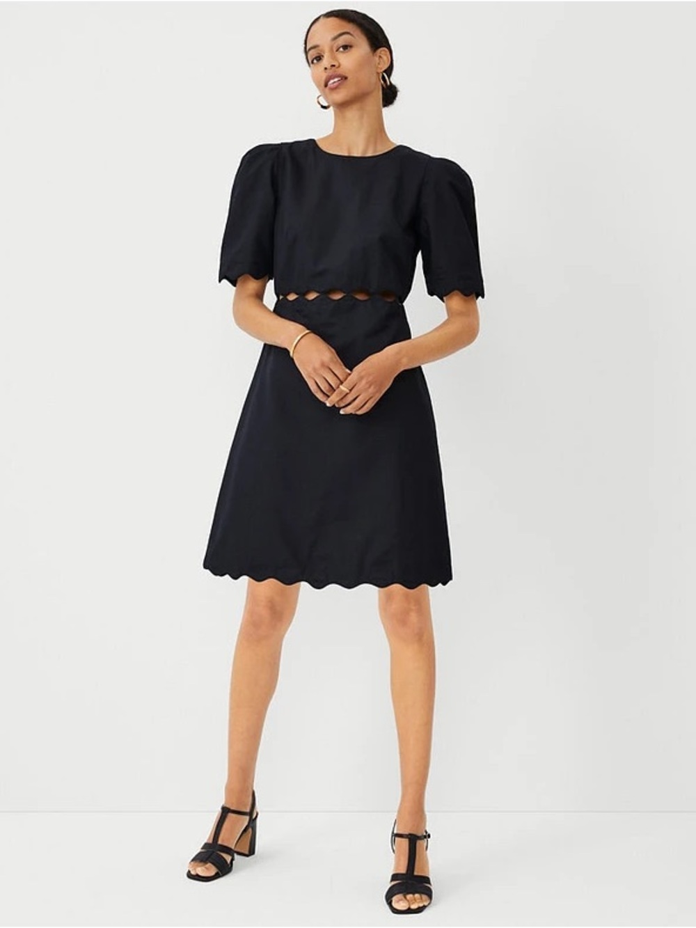 Ann Taylor Scallop-Trim Short Sleeve Dress